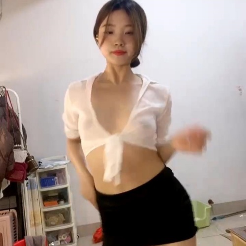 粉嫩嫩少女@尺度福利秀 第三弹[19V16.6G]